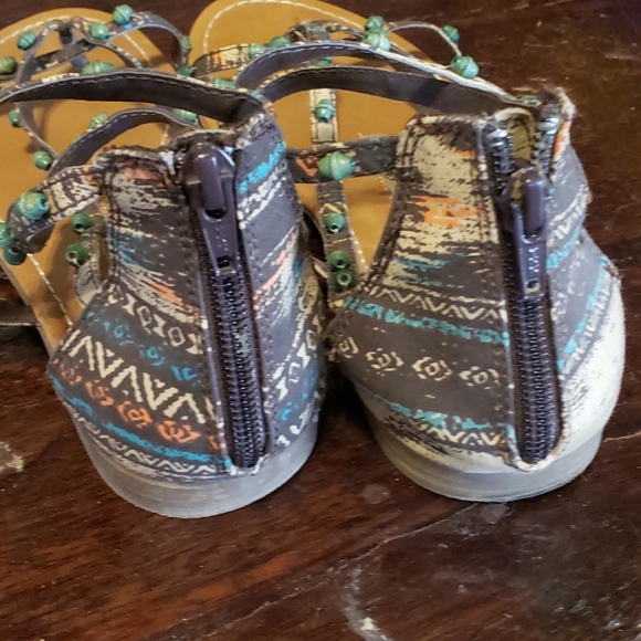 Sandals by new directions - Picture 3 of 6